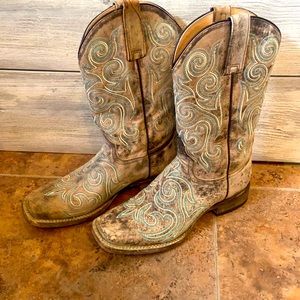 Roper cowboy boots